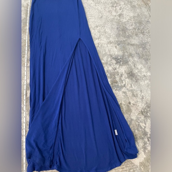 Blue elastic waist maxi skirt with slit - Picture 5 of 5